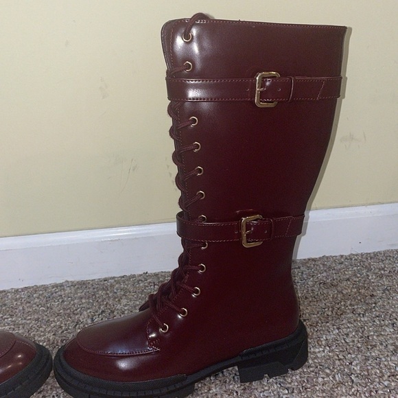 Womens New Shoedazzle Gabrela Lace-Up Flat Boot Color: Oxblood - Picture 7 of 14